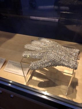 Luva Michael Jackson - Grammy Museum, em Los Angeles